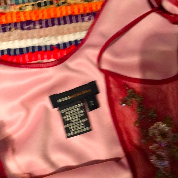 Vintage BCBG Holiday Dress Beaded red mesh size 2 - Picture 5 of 6